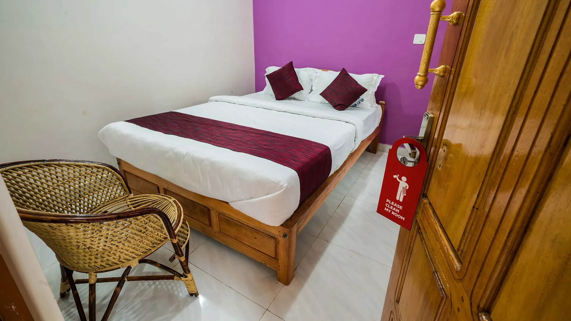 Oyo 10252 Hotel Milky Mist Munnar