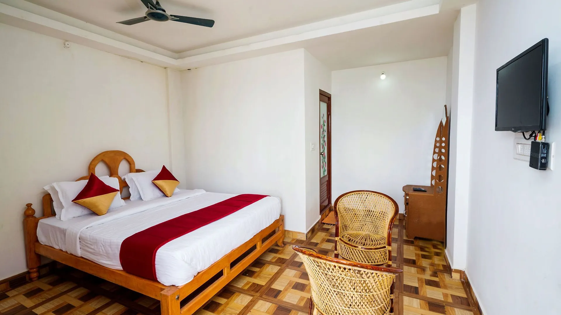 Oyo 10252 Hotel Milky Mist Munnar Indie